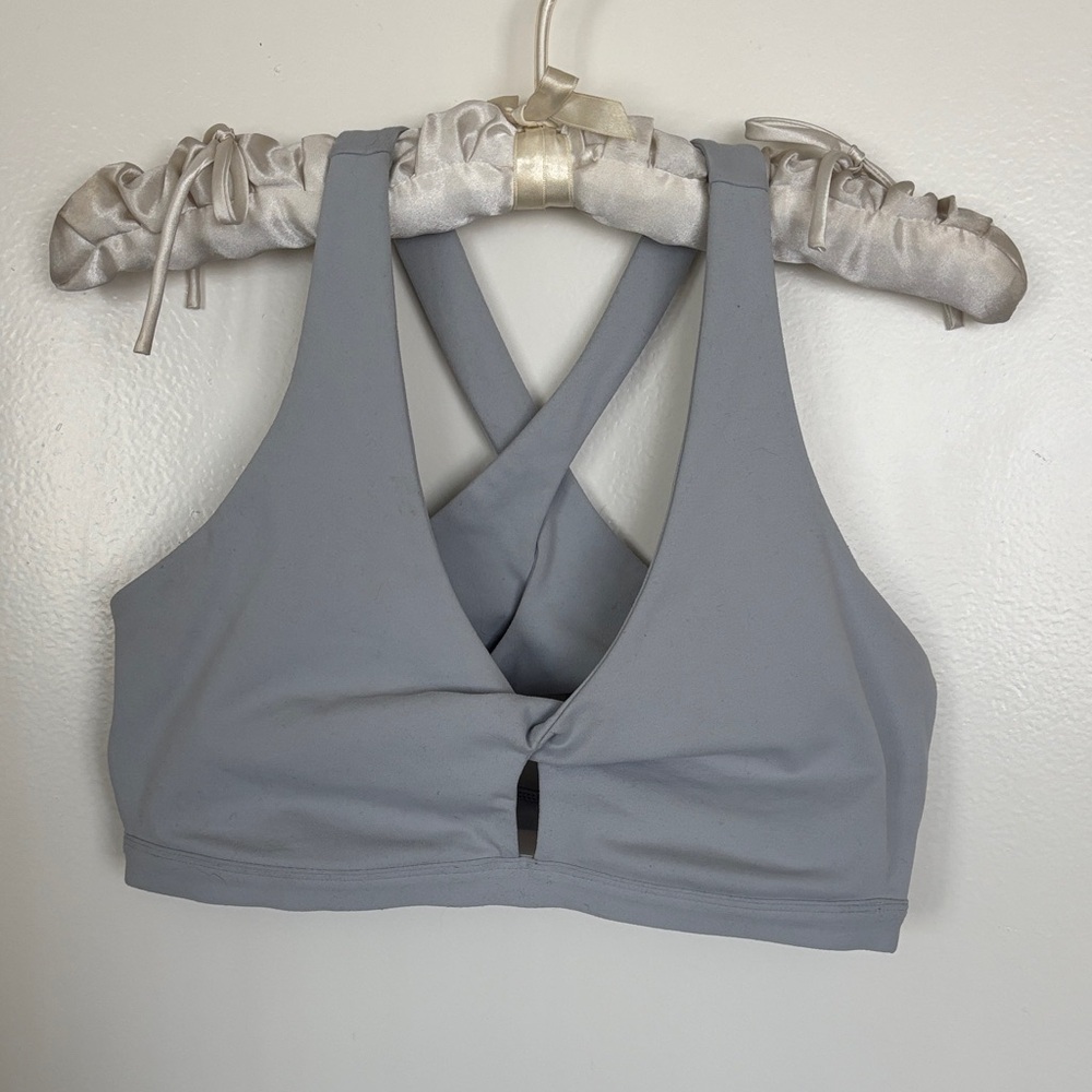 Fableyics Gray Cross-Back Sports Bra